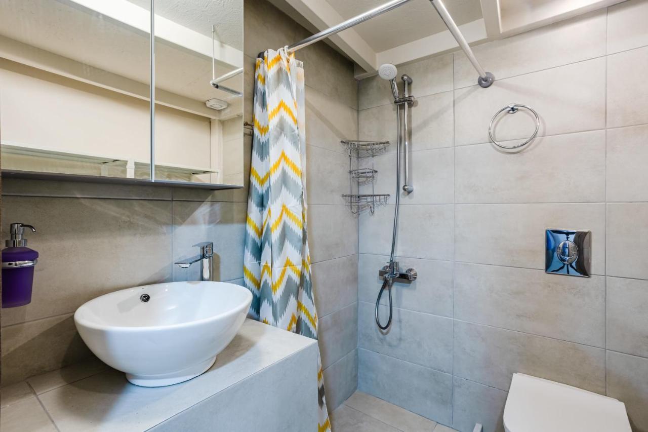 Uncover Kalamata'S Hidden Gem - Cosy City Nest Exterior foto